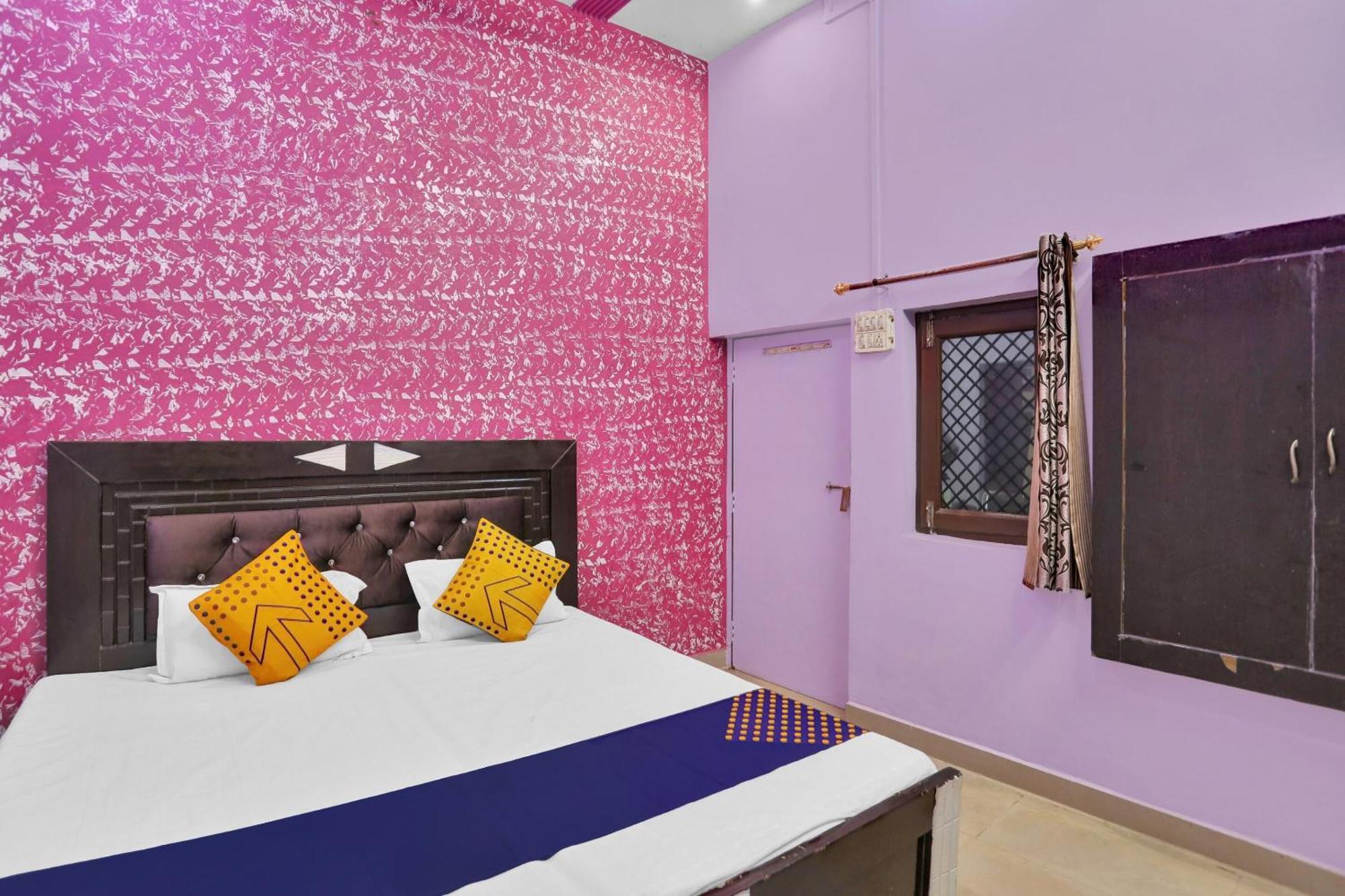 Hotel O Aniruddha Palace Mathura Eksteriør bilde