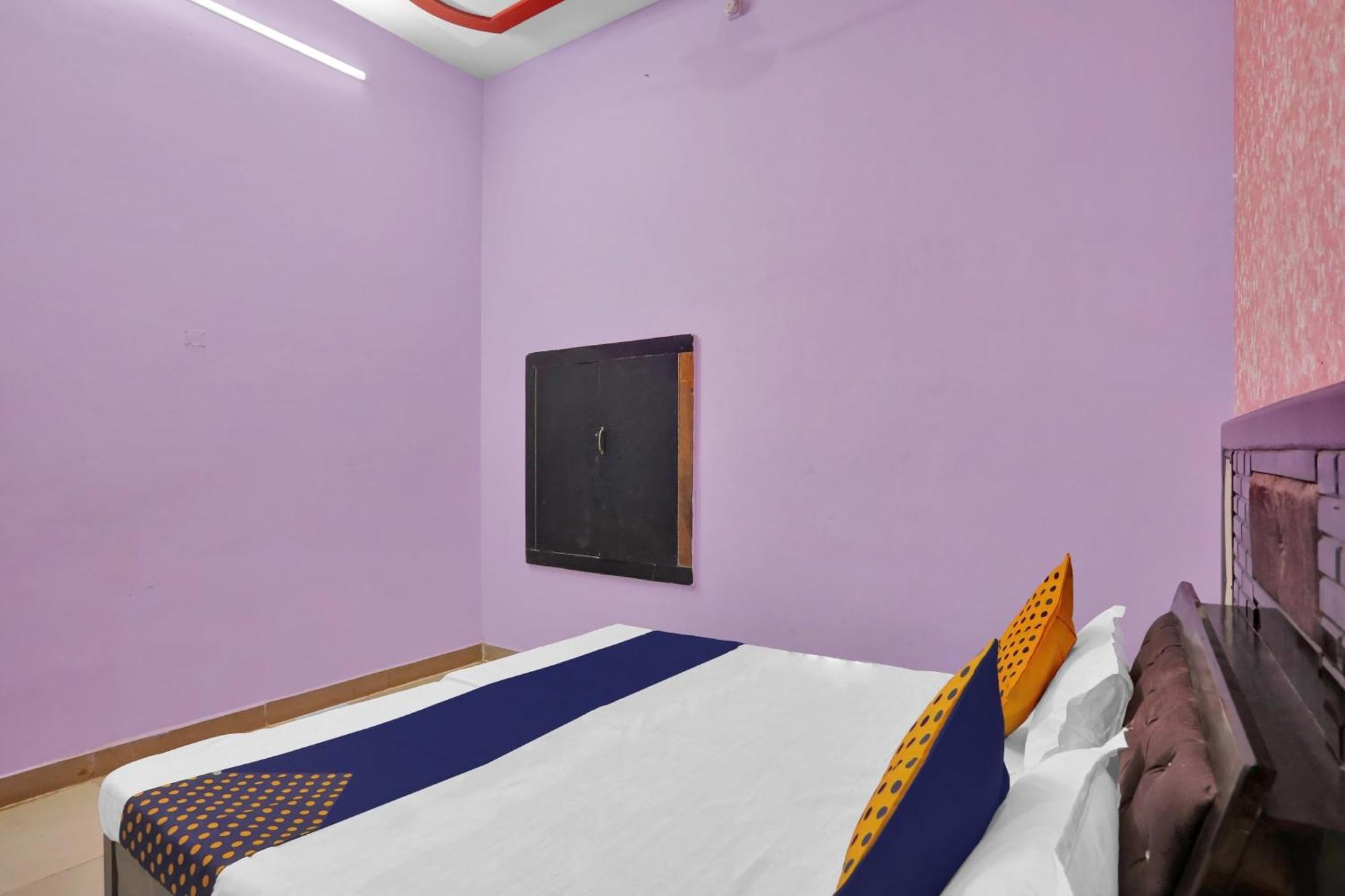 Hotel O Aniruddha Palace Mathura Eksteriør bilde