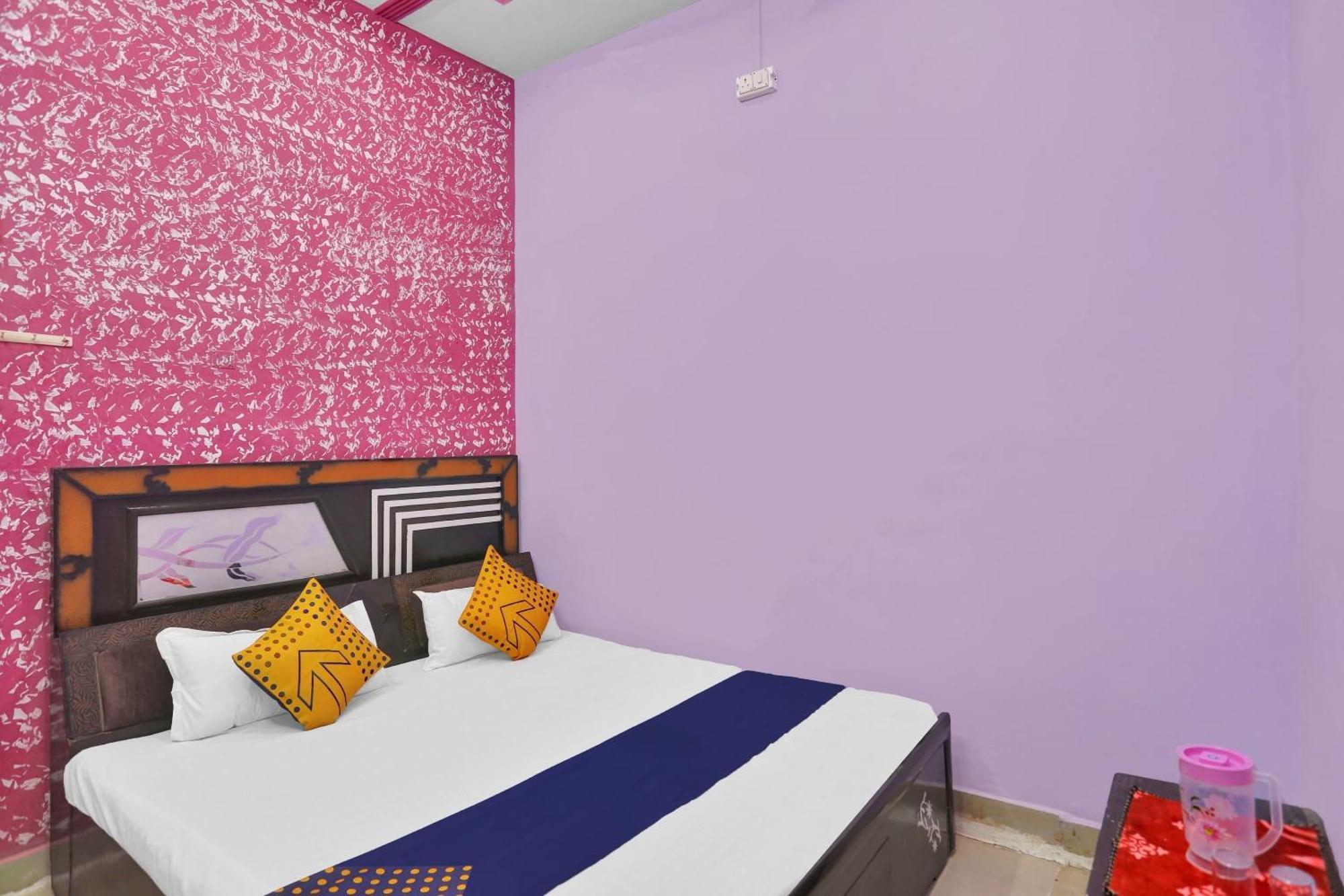 Hotel O Aniruddha Palace Mathura Eksteriør bilde